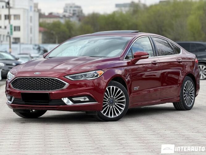 Ford Fusion 2017 doar la InterAuto