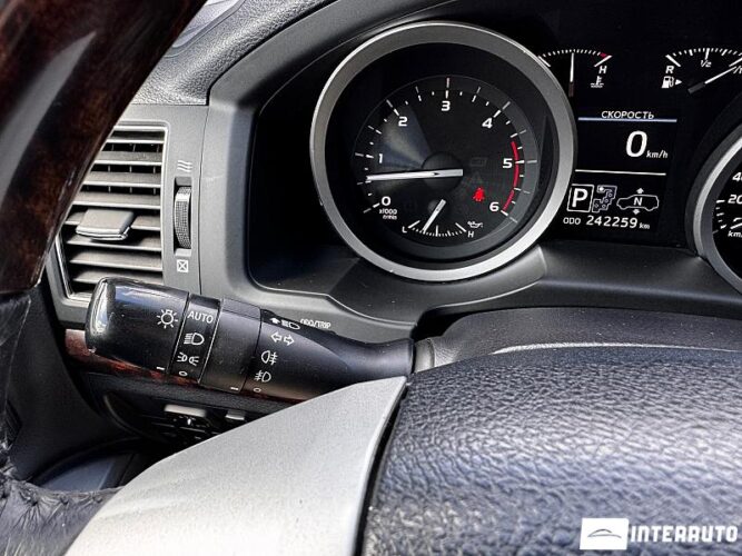 toyota Land Cruiser 2013