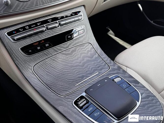 mercedes E 300e 2021