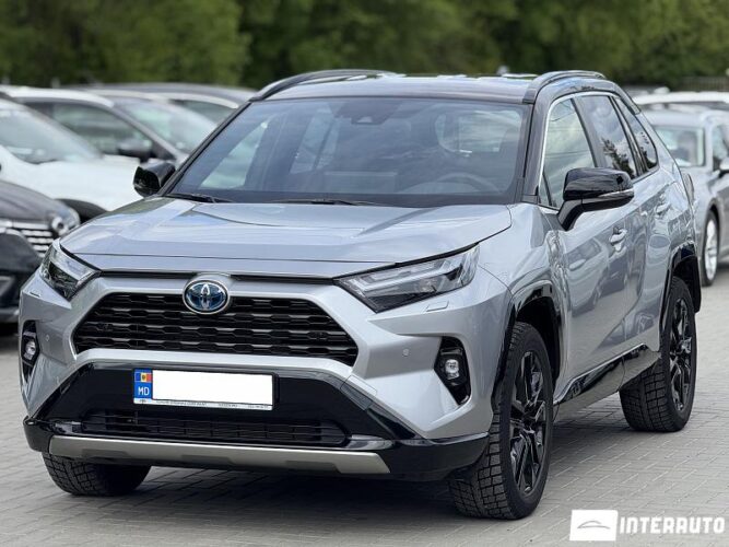 Toyota Rav-4 2025 doar la InterAuto
