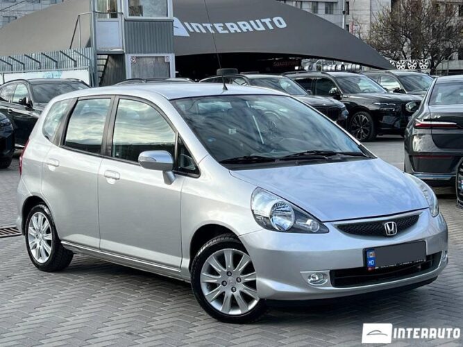Honda Jazz 2006 doar la InterAuto