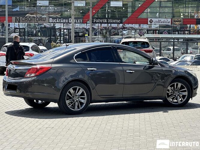 opel Insignia 2012
