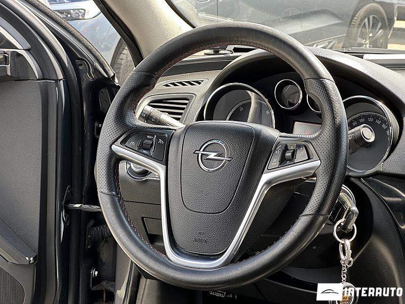 opel Insignia 2012