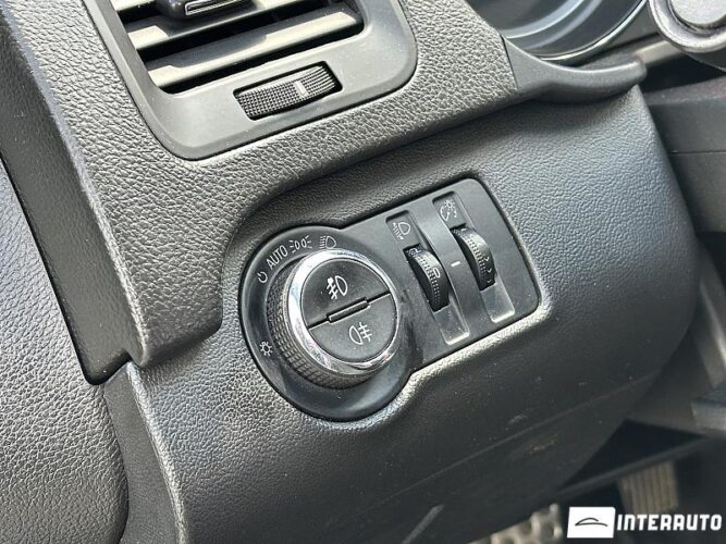 opel Insignia 2012