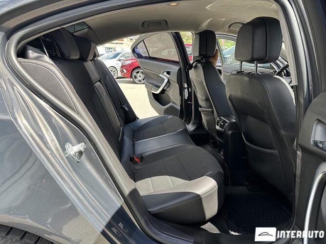 opel Insignia 2012