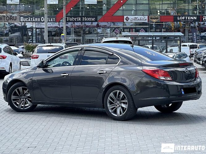 opel Insignia 2012