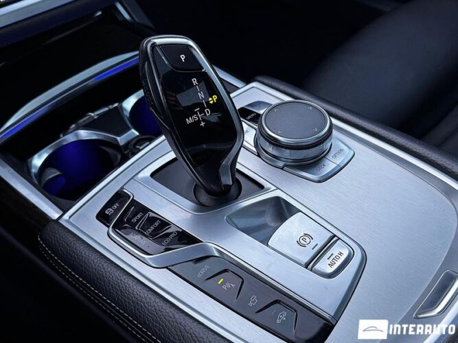 bmw 740e 2016