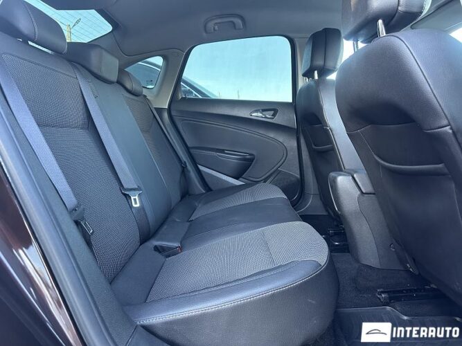 opel Astra 2013