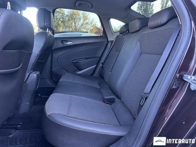 opel Astra 2013