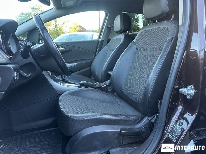 opel Astra 2013