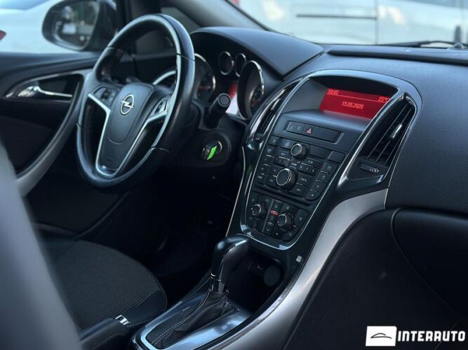 opel Astra 2013