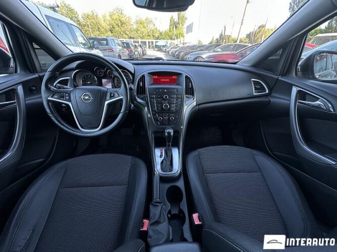 opel Astra 2013