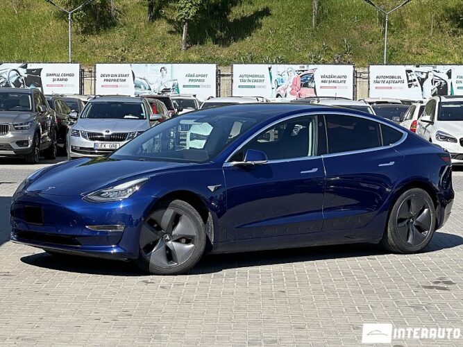 tesla Model 3 2020