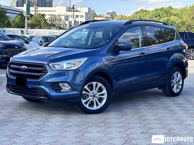Ford Escape 2017 doar la InterAuto