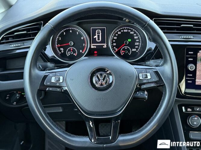 volkswagen Touran 2019