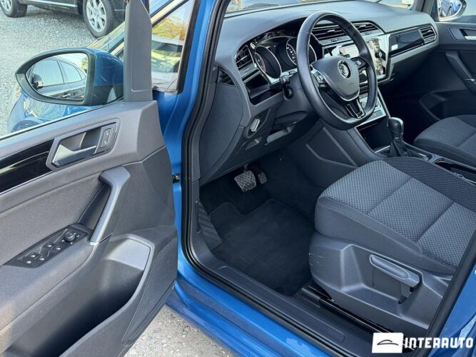 volkswagen Touran 2019