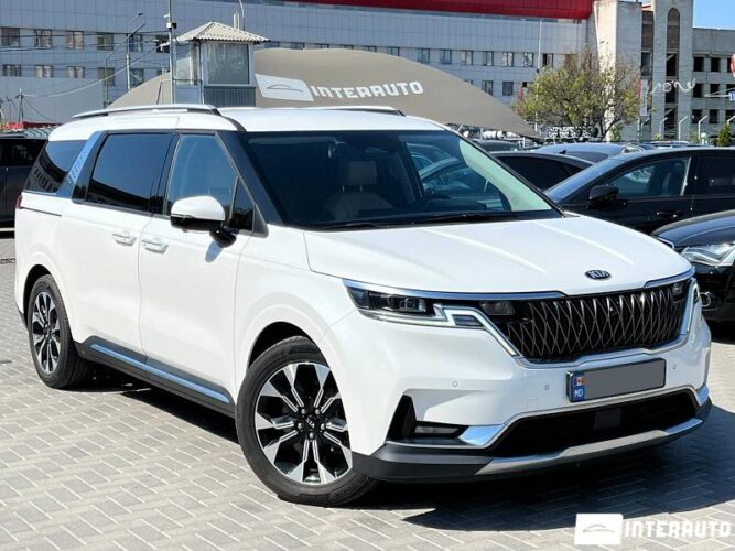Kia Carnival 2021 doar la InterAuto