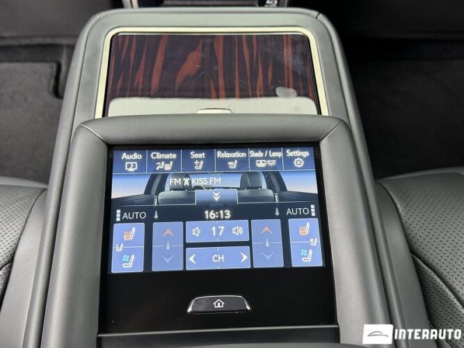 lexus LS 500h 2019