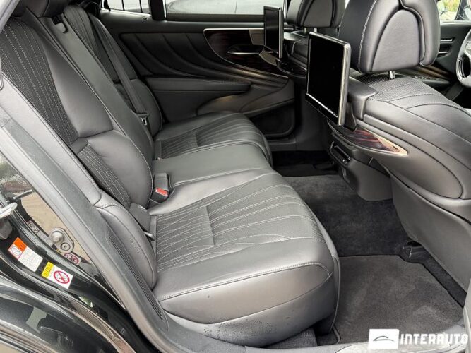 lexus LS 500h 2019