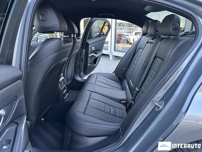 bmw 330E 2025