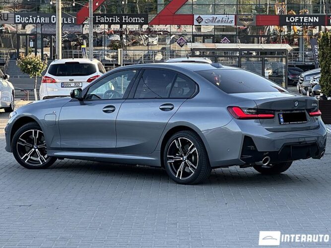 bmw 330E 2025