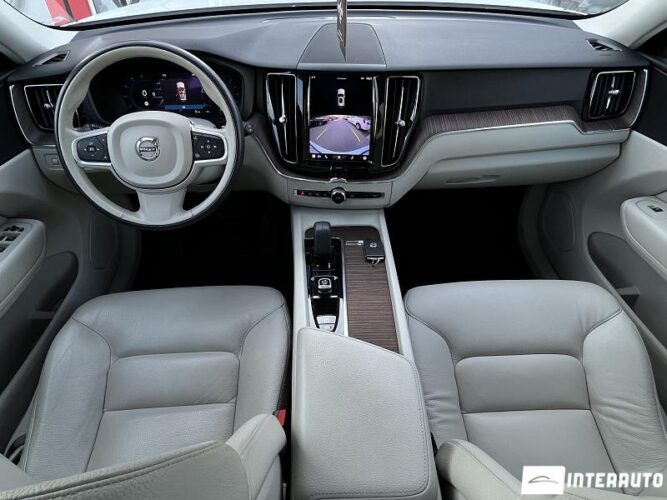 volvo XC 60 2022