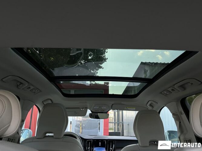 volvo XC 60 2022