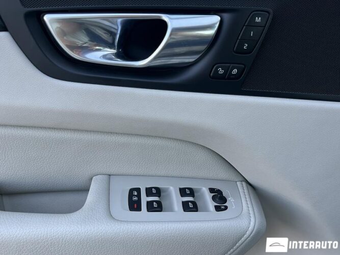 volvo XC 60 2022