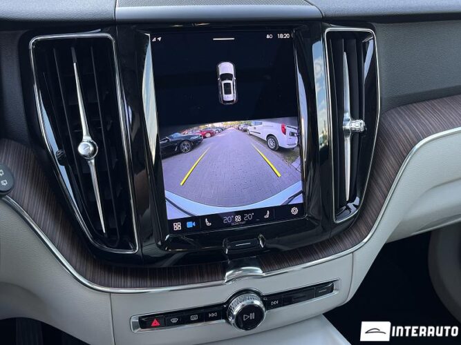 volvo XC 60 2022