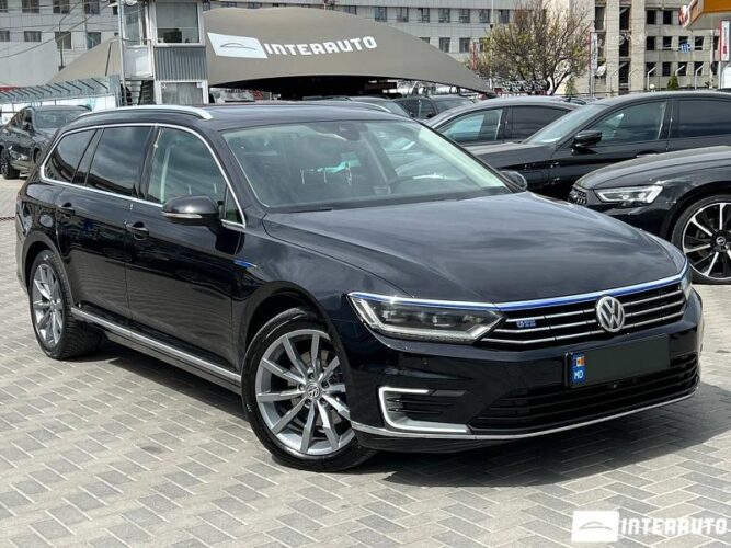 Volkswagen Passat GTE 2015 doar la InterAuto