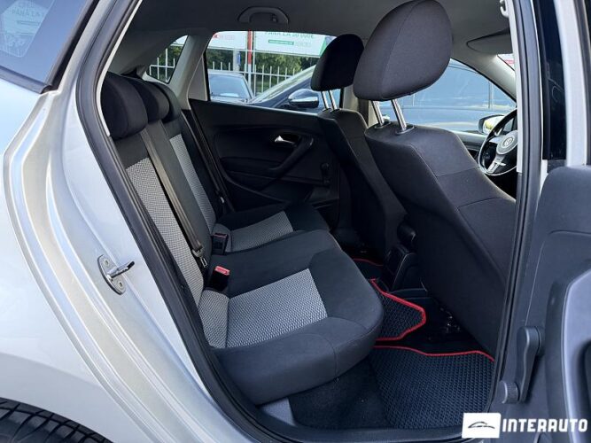 Volkswagen Polo 35 volkswagen Polo 2011