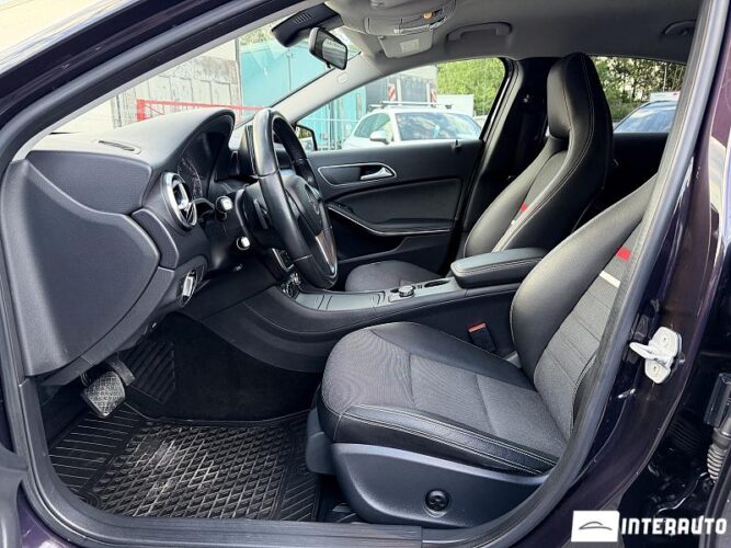 Mercedes A 180 37 mercedes A 180 2014