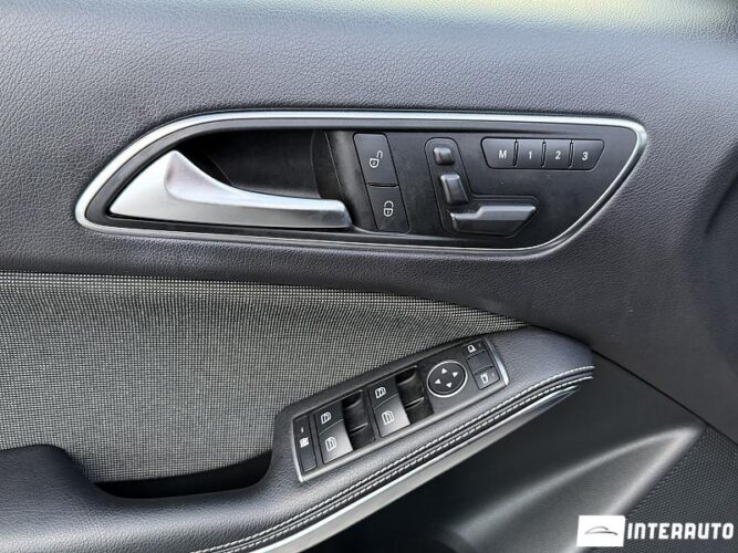 Mercedes A 180 52 mercedes A 180 2014