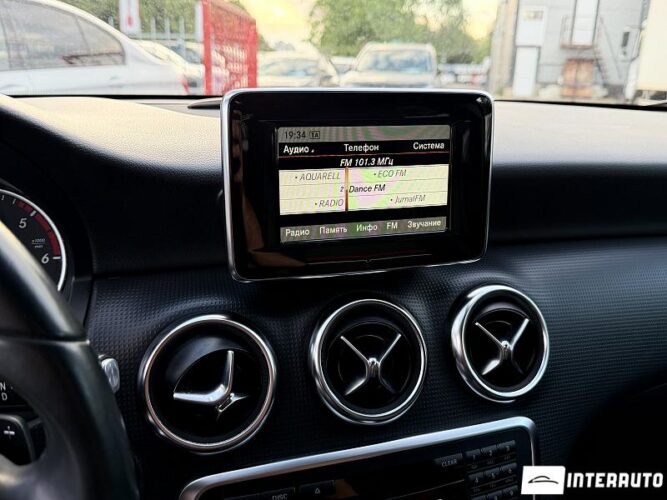 Mercedes A 180 42 mercedes A 180 2014