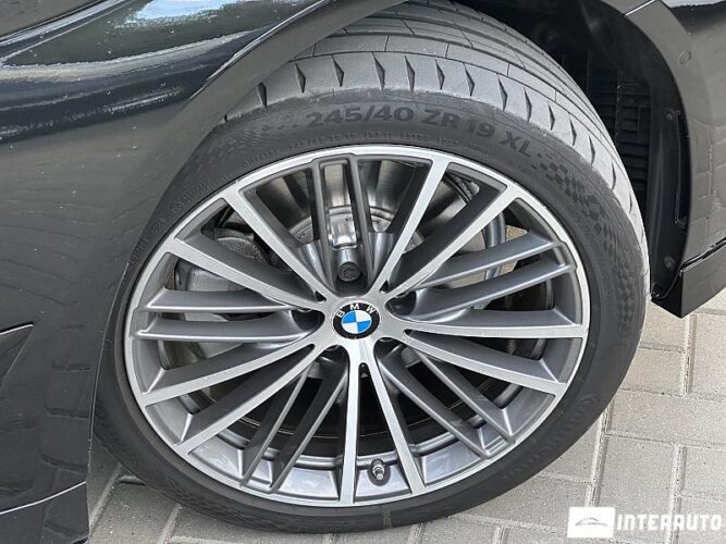 bmw 520 2021
