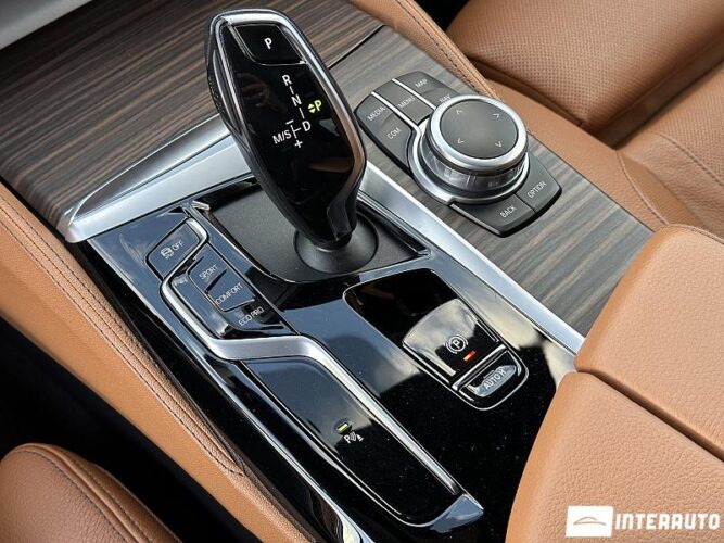 bmw 520 2021