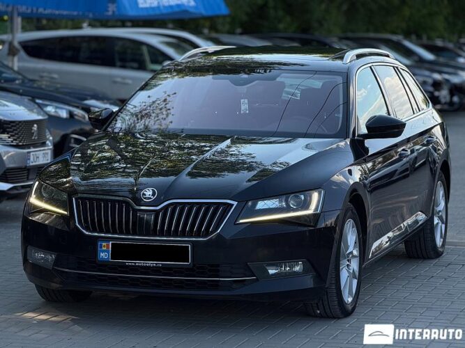 Skoda Superb 2019 doar la InterAuto