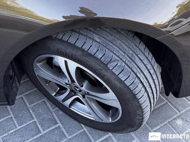 Mercedes E 200 49 mercedes E 200 2018