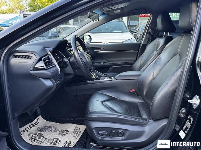 toyota Camry 2020