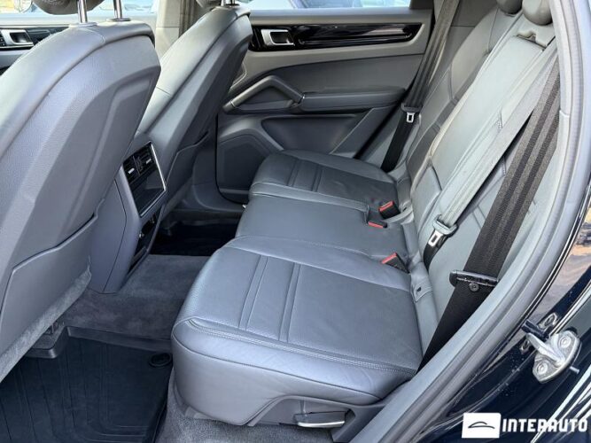 porsche Cayenne 2019