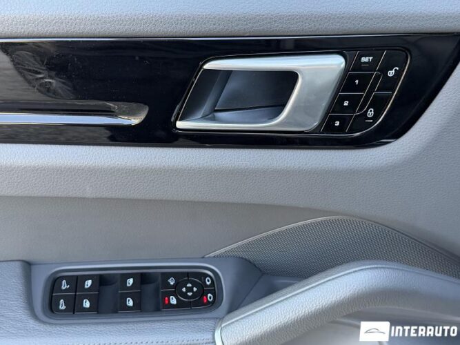 porsche Cayenne 2019