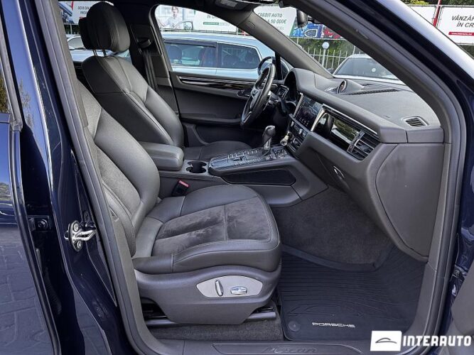 Porsche Macan 37 porsche Macan 2019