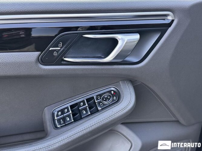 Porsche Macan 48 porsche Macan 2019