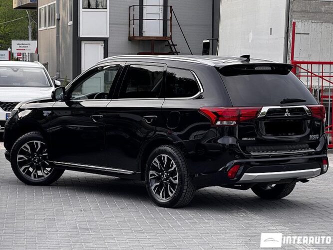 mitsubishi Outlander 2015