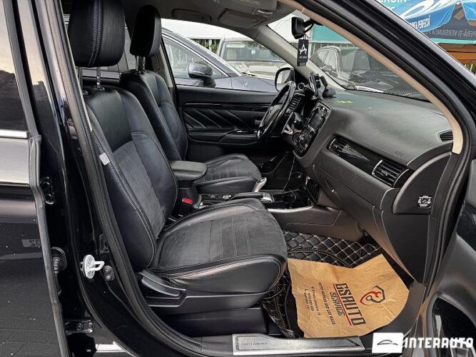 mitsubishi Outlander 2015