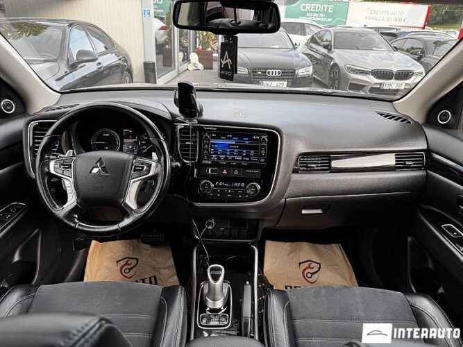 mitsubishi Outlander 2015