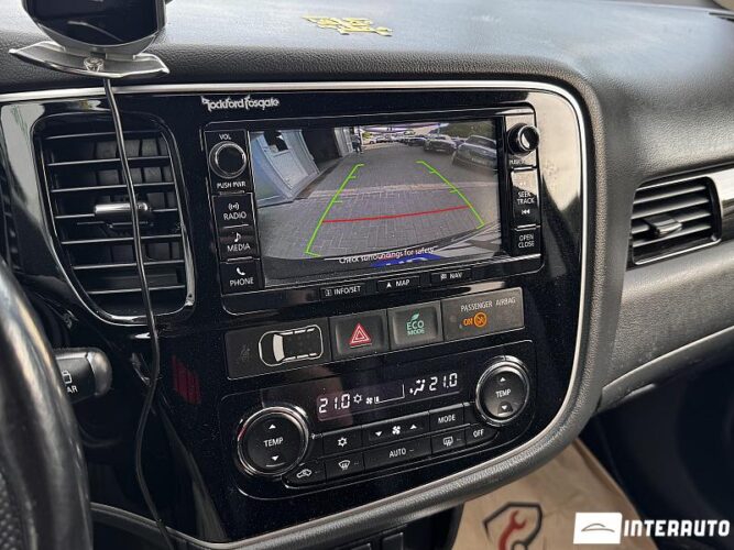 mitsubishi Outlander 2015