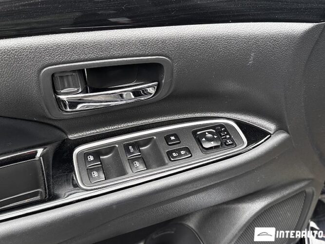 mitsubishi Outlander 2015