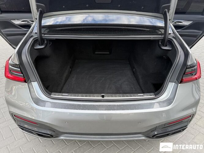 bmw 740 2019