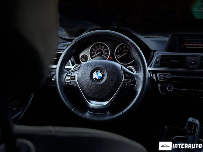 bmw 330E 2017